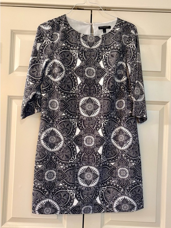 Banana Republic Dresses & Skirts - Banana Republic Black and White Medallion Mini Dress